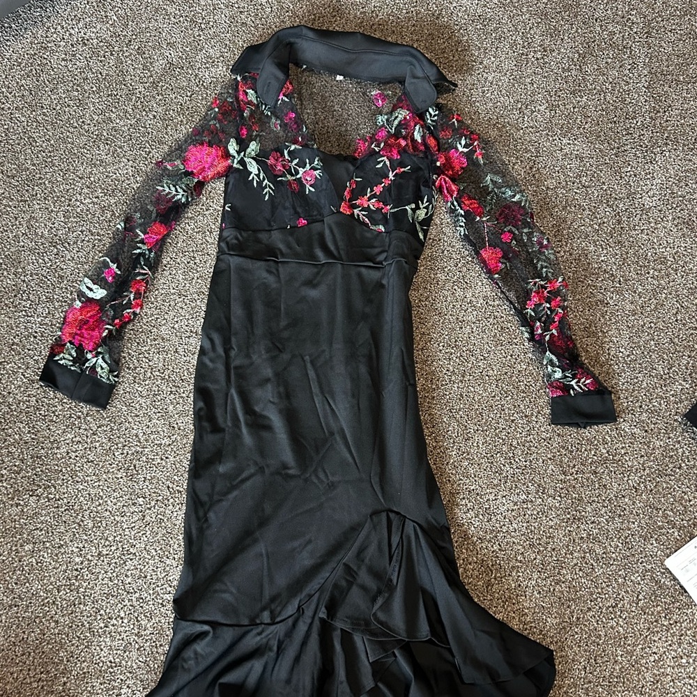 Elegant Black Floral Embroidered Dress
